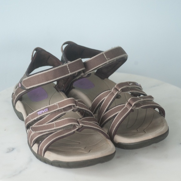 SOLD TEVA Tirra Brown Strappy Hiking Sandals - Picture 2 of 11